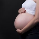 الإهمال الطبي خلال فترة الحمل: متى يتحمل الطبيب مسؤولية ما لم يقل لك