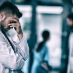 ماذا يفعل ضحية الإهمال الطبي؟ مراحل إثبات الإهمال والضرر والتعويض