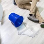 وقعتم أو انزلقتم في مكان عام؟ من المسؤول ومتى يحق لكم التعويض؟